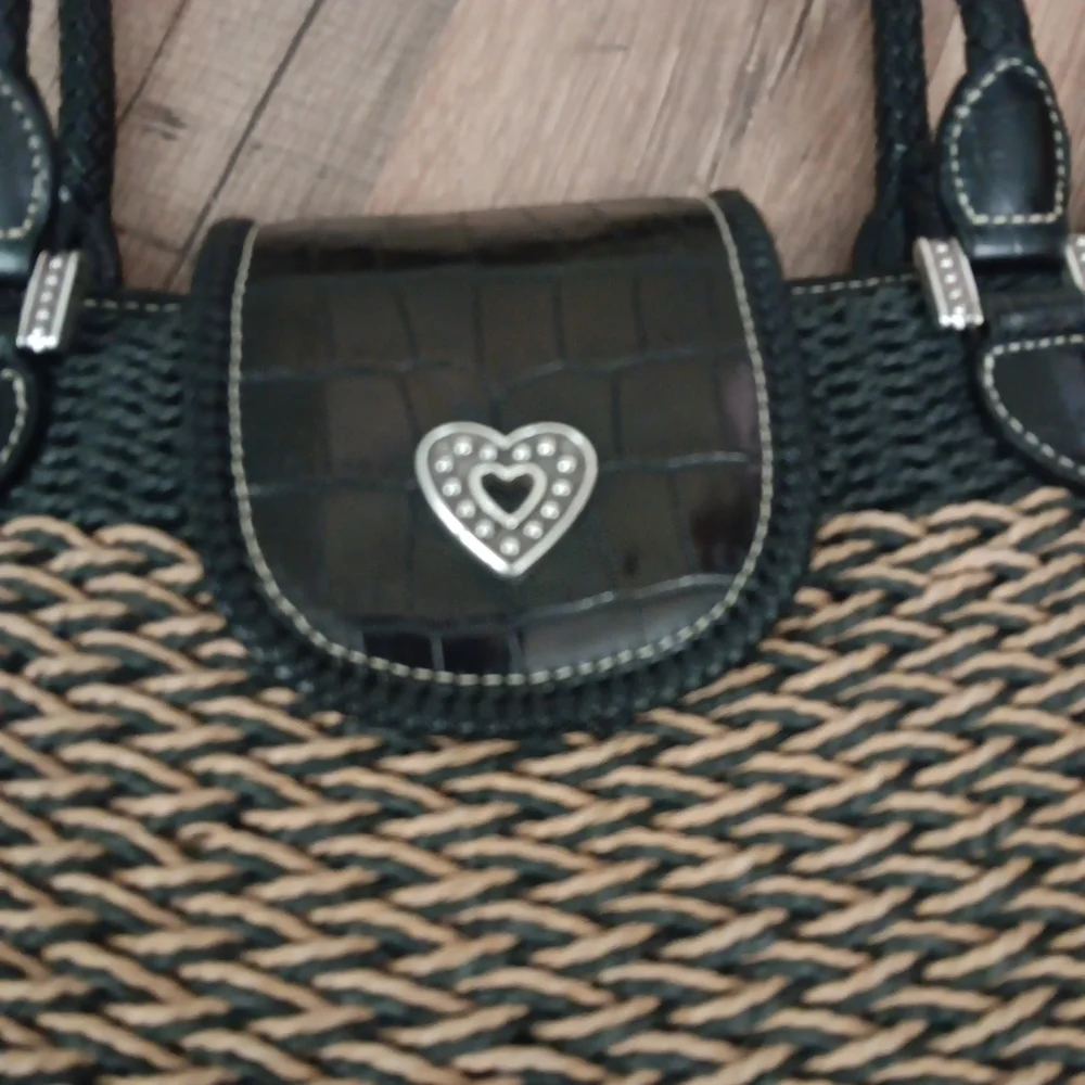 Woven Straw Tote Bag in Black and Tan - Picture 2 of 7